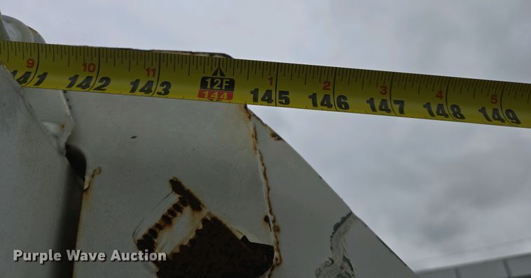 image for item EC0958 2013 International 4300 dump truck