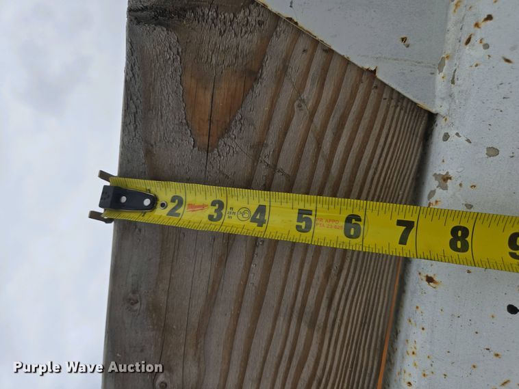 image for item EC0958 2013 International 4300 dump truck