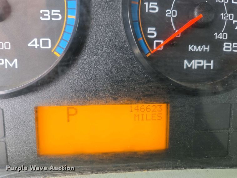 image for item EC0958 2013 International 4300 dump truck