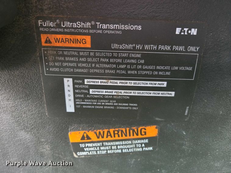 image for item EC0958 2013 International 4300 dump truck