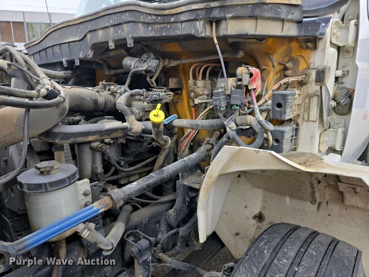 image for item EC0958 2013 International 4300 dump truck