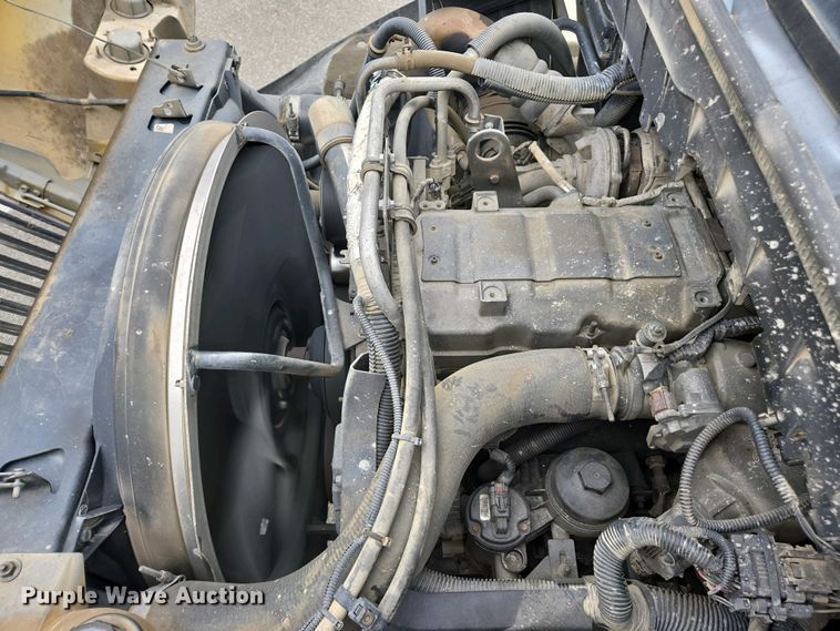 image for item EC0958 2013 International 4300 dump truck