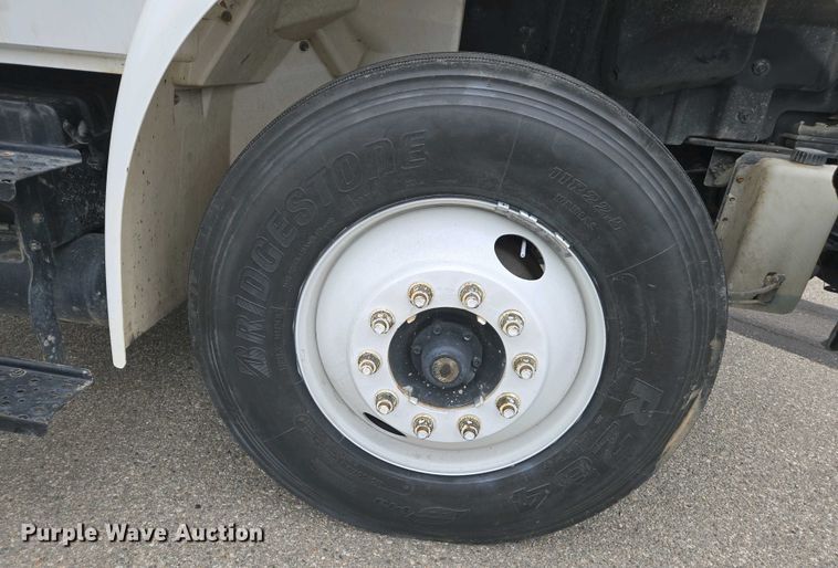 image for item EC0958 2013 International 4300 dump truck