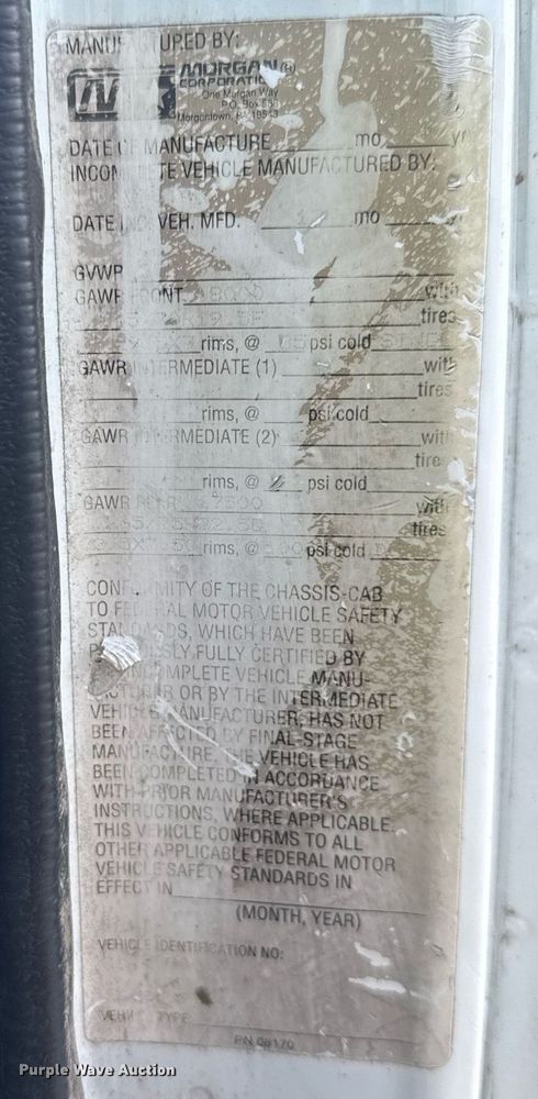 image for item EC3525 1999 International 4700 flatbed truck