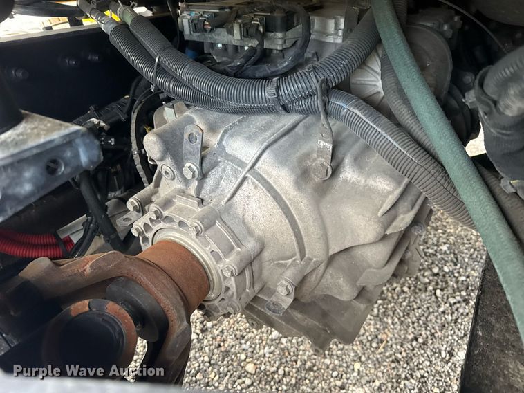 image for item EC3554 2022 Kenworth T680 semi truck