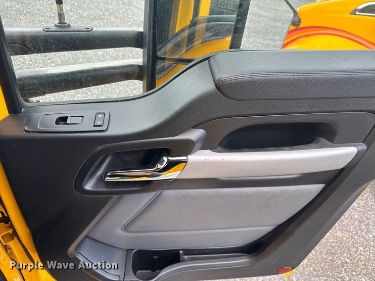 image for item EC3554 2022 Kenworth T680 semi truck