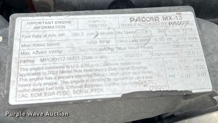 image for item EC3554 2022 Kenworth T680 semi truck