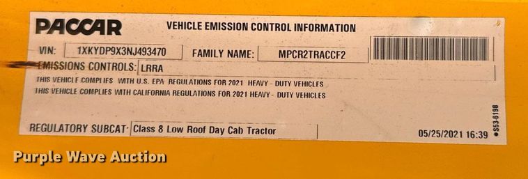 image for item EC3554 2022 Kenworth T680 semi truck