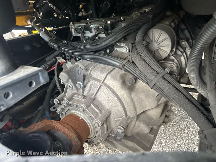 image for item EC3555 2022 Kenworth T680 semi truck