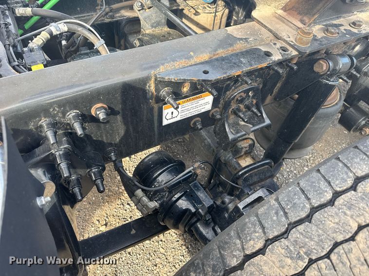 image for item EC3559 2020 Freightliner Cascadia 126 semi truck