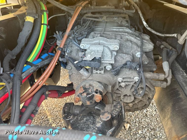 image for item EC3559 2020 Freightliner Cascadia 126 semi truck