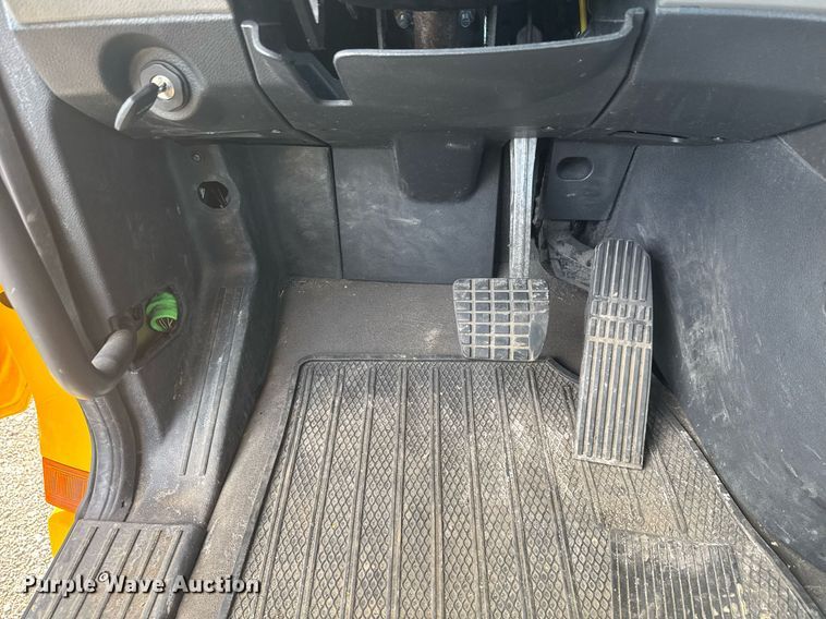 image for item EC3559 2020 Freightliner Cascadia 126 semi truck