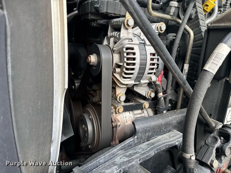 image for item EC3560 2022 Kenworth T680 semi truck