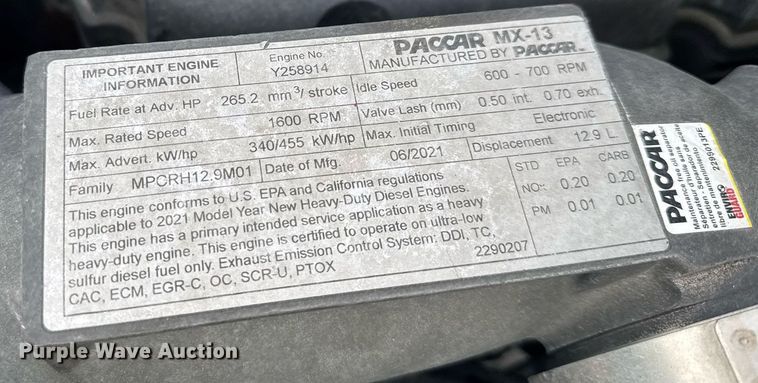 image for item EC3560 2022 Kenworth T680 semi truck