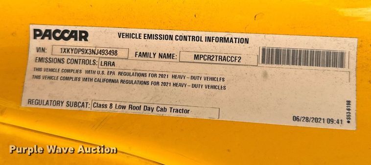 image for item EC3560 2022 Kenworth T680 semi truck