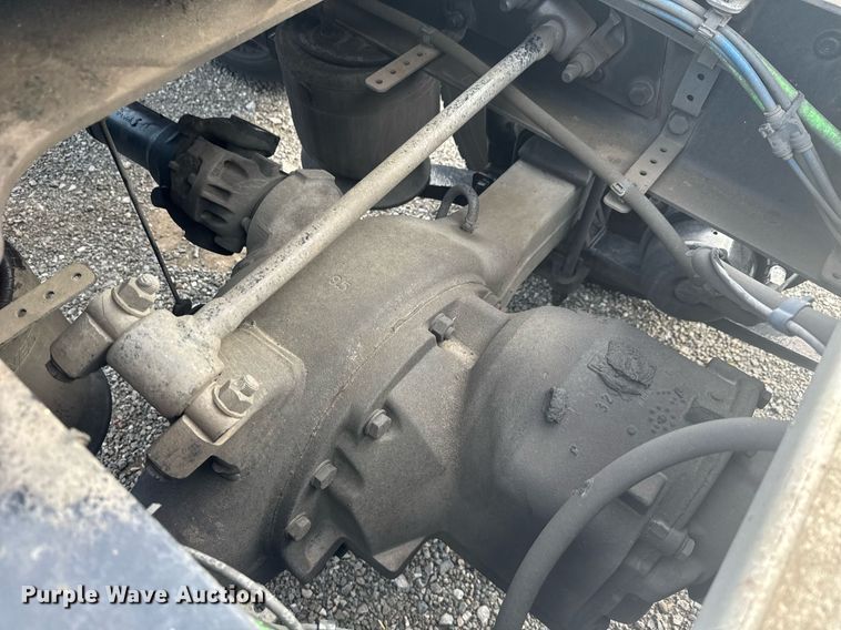 image for item EC3561 2021 Freightliner Cascadia 126 semi truck