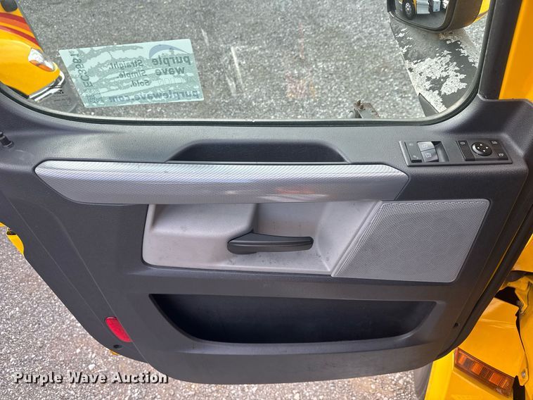 image for item EC3561 2021 Freightliner Cascadia 126 semi truck