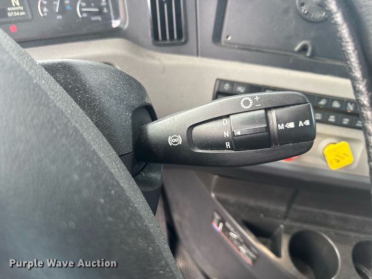 image for item EC3561 2021 Freightliner Cascadia 126 semi truck