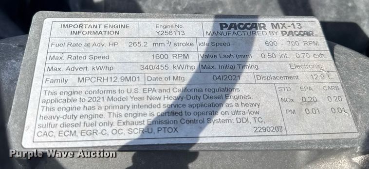 image for item EC3562 2022 Kenworth T680 semi truck