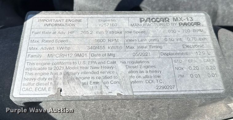 image for item EC3563 2022 Kenworth T680 semi truck