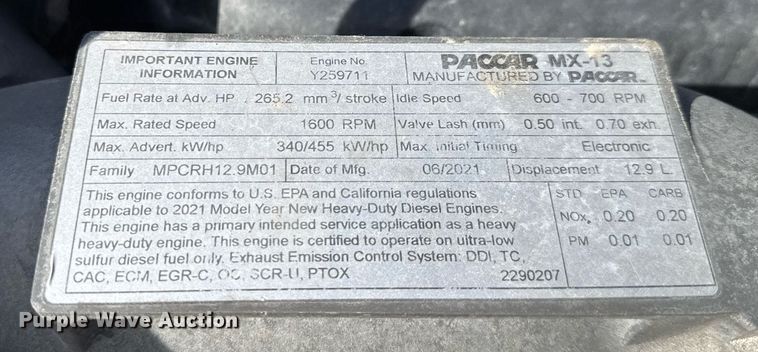 image for item EC3565 2022 Kenworth T680 semi truck