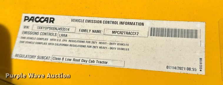 image for item EC3565 2022 Kenworth T680 semi truck