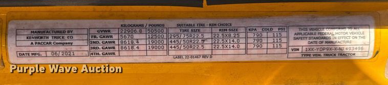 image for item EC3566 2022 Kenworth T680 semi truck