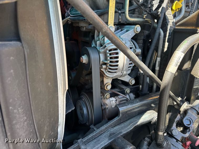 image for item EC3567 2022 Kenworth T680 semi truck