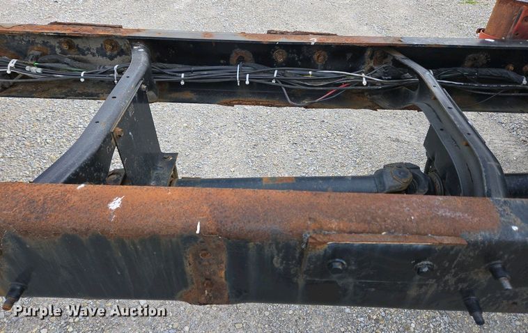 image for item EC4195 2007 International 4300 SBA truck cab and chassis