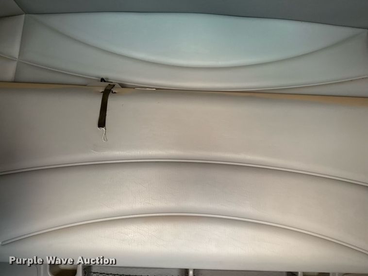 image for item ED5580 2010 Peterbilt 387 semi truck