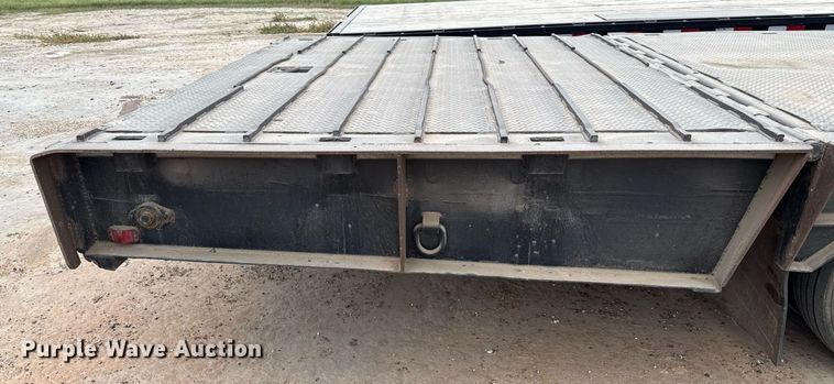image for item ED5585 1988 Wilson 4360T drop deck hydraulic tail equipment trailer