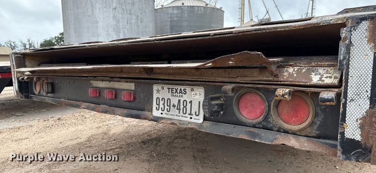 image for item ED5585 1988 Wilson 4360T drop deck hydraulic tail equipment trailer