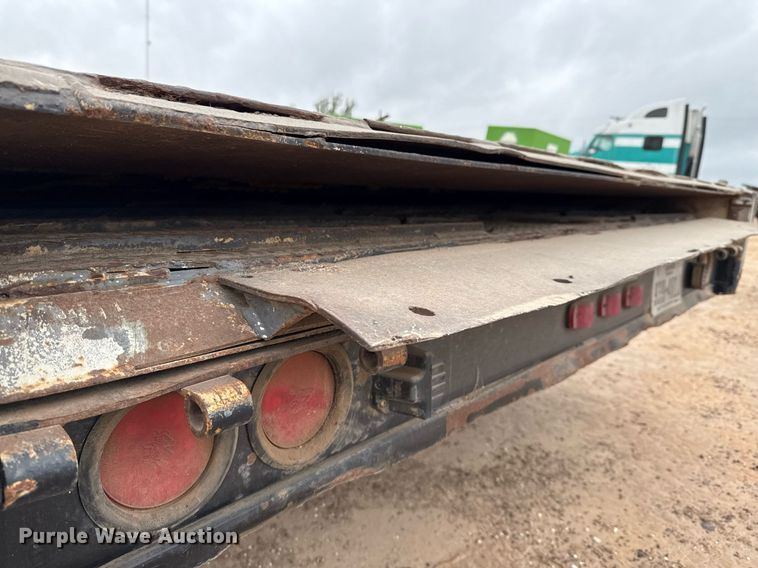 image for item ED5585 1988 Wilson 4360T drop deck hydraulic tail equipment trailer