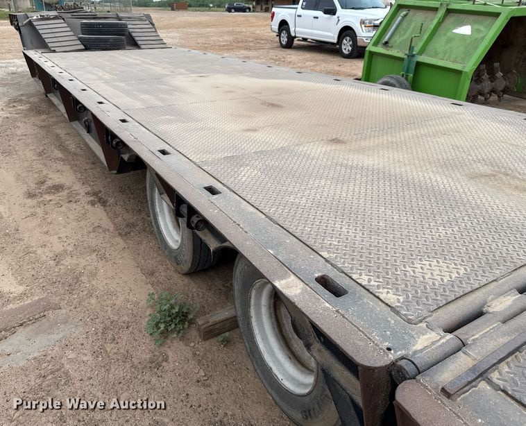 image for item ED5585 1988 Wilson 4360T drop deck hydraulic tail equipment trailer