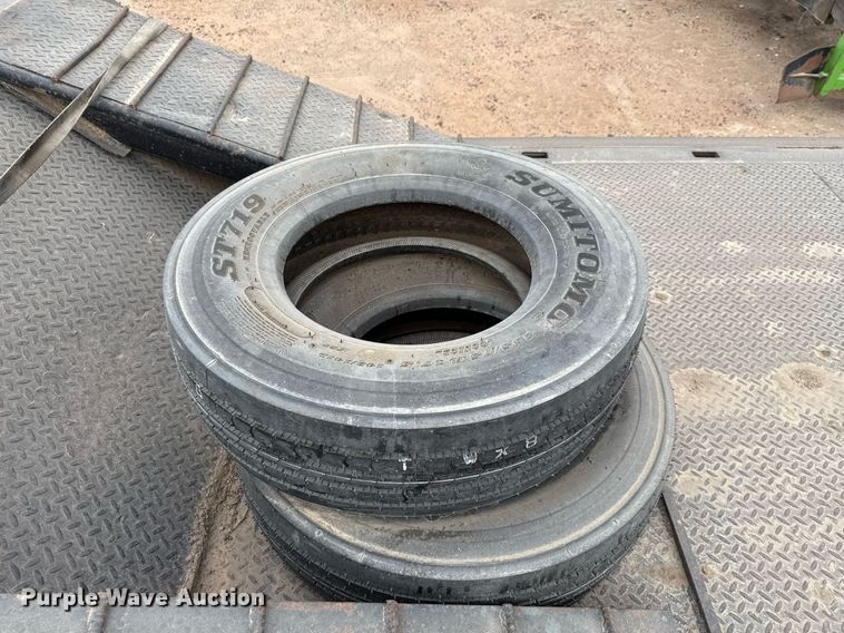 image for item ED5585 1988 Wilson 4360T drop deck hydraulic tail equipment trailer