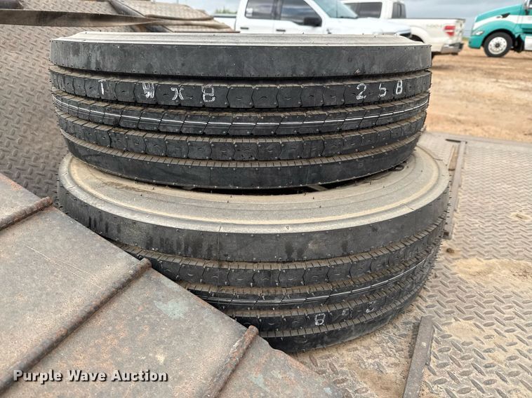 image for item ED5585 1988 Wilson 4360T drop deck hydraulic tail equipment trailer