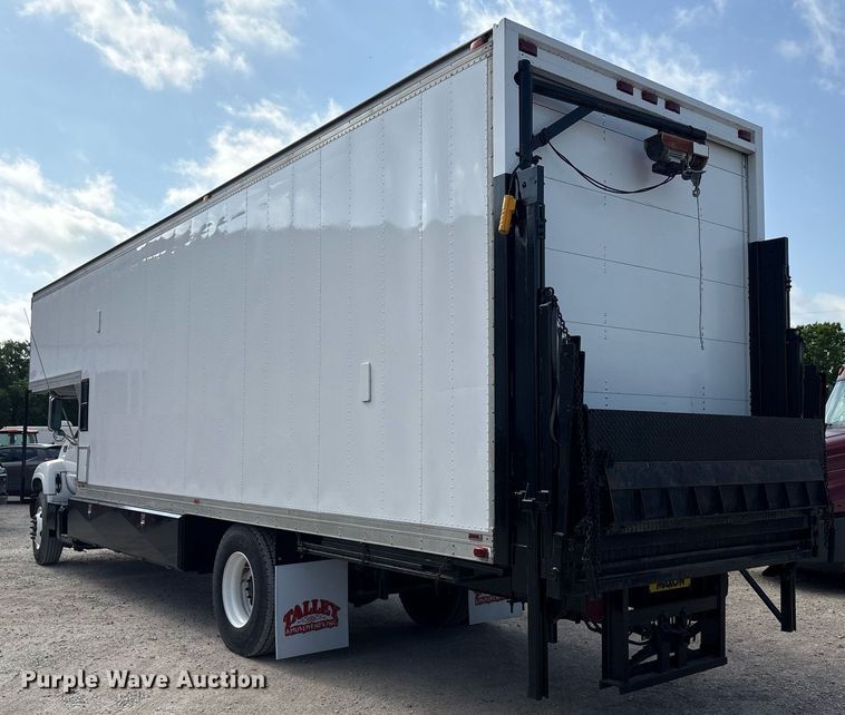 image for item EF3008 1997 GMC C7500 box truck