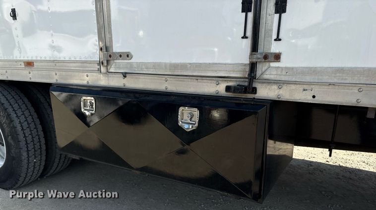 image for item EF3008 1997 GMC C7500 box truck