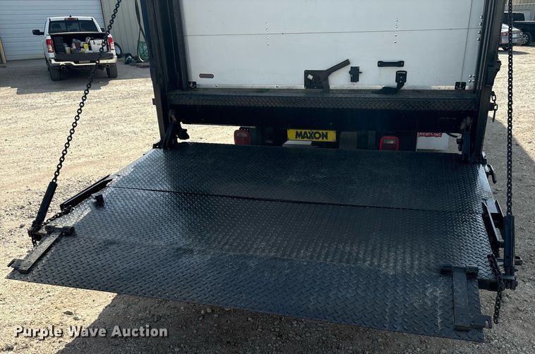 image for item EF3008 1997 GMC C7500 box truck