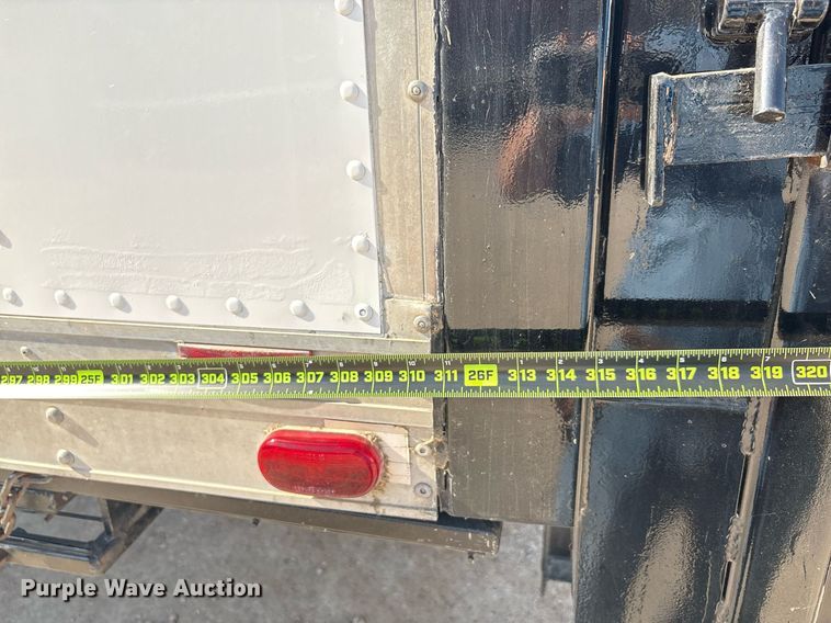 image for item EF3008 1997 GMC C7500 box truck