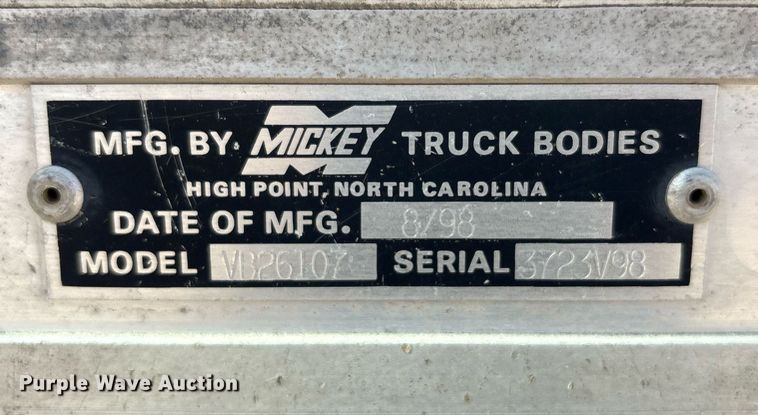 image for item EF3008 1997 GMC C7500 box truck