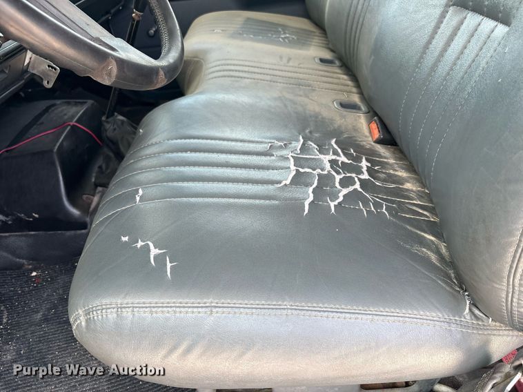 image for item EF3008 1997 GMC C7500 box truck