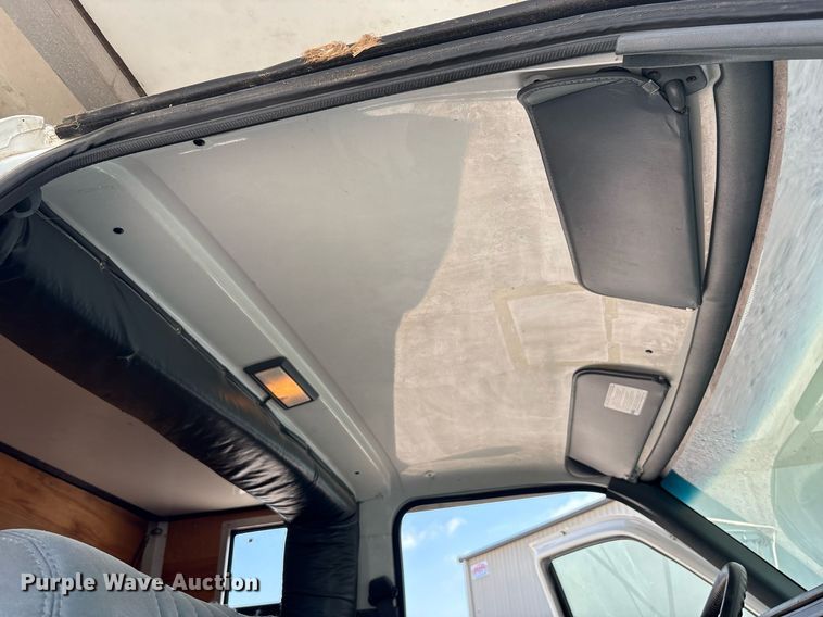 image for item EF3008 1997 GMC C7500 box truck