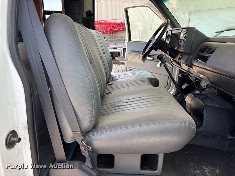 image for item EF3008 1997 GMC C7500 box truck