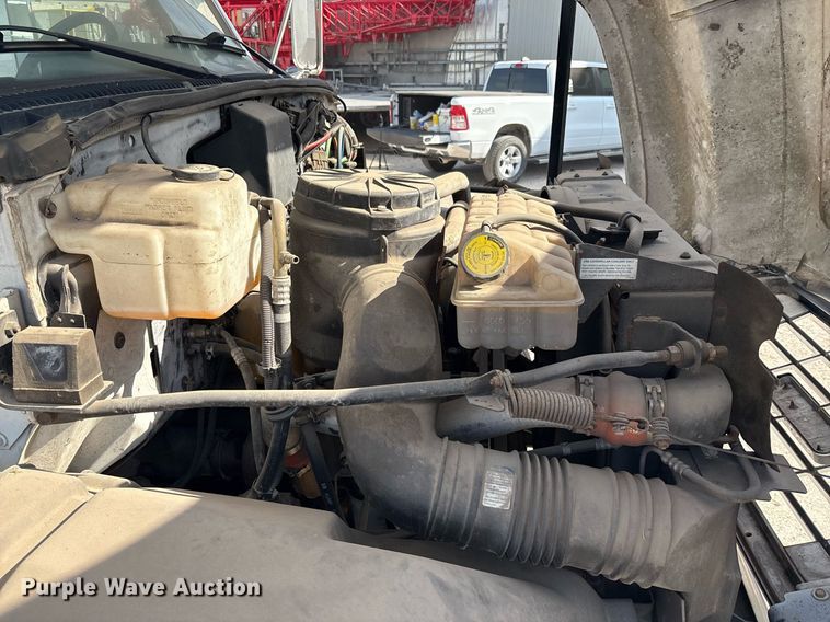 image for item EF3008 1997 GMC C7500 box truck