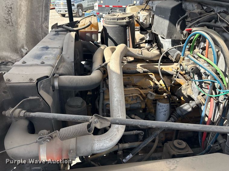 image for item EF3008 1997 GMC C7500 box truck