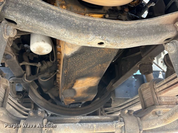 image for item EF3008 1997 GMC C7500 box truck