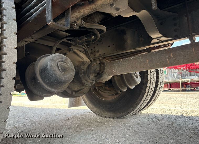 image for item EF3008 1997 GMC C7500 box truck