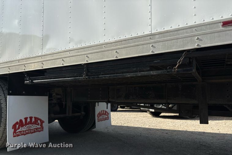 image for item EF3008 1997 GMC C7500 box truck