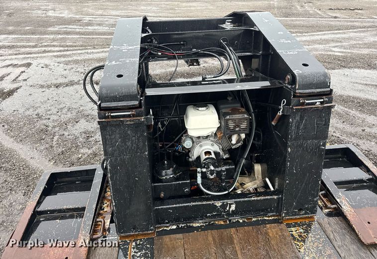 image for item EG5725 2011 Trail King TK110HDG-533 lowboy equipment trailer